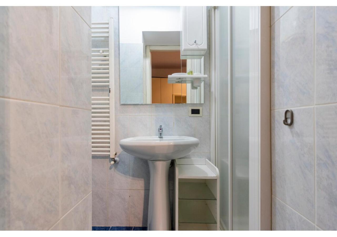 Stayeasy Moscova Studio - Brera & Downtown Walking Milano Eksteriør billede